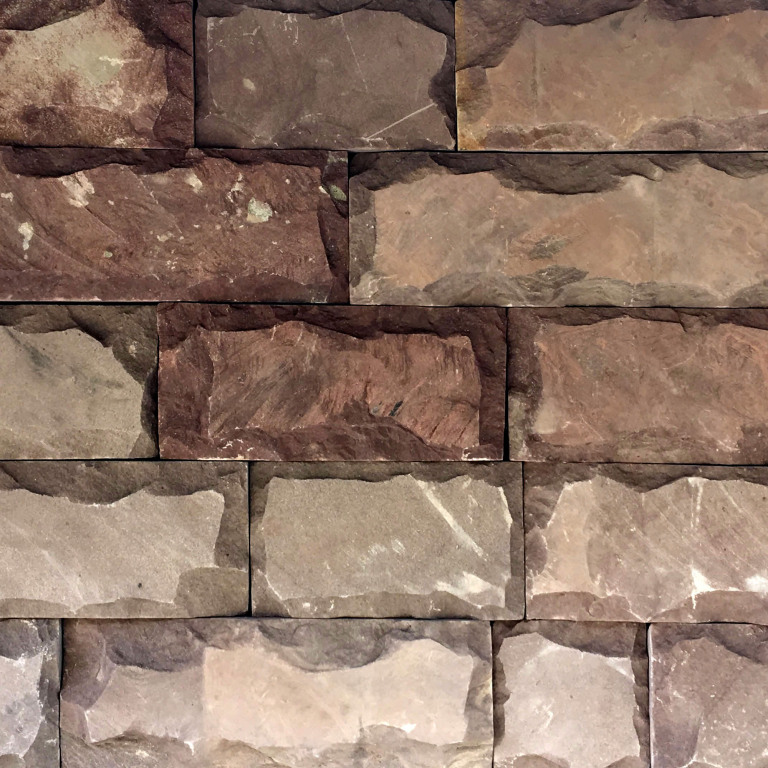 Карпатський піщаник рожевий торцьований зі сколом 10 (см)