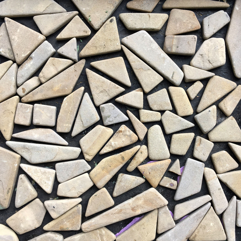 Луганський піщаник рудий мозаїка галтований