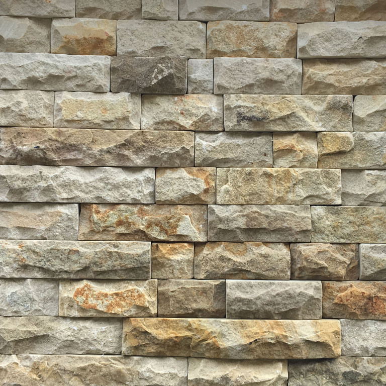 Карпатський піщаник білий торцьований зі сколом 5 (см)