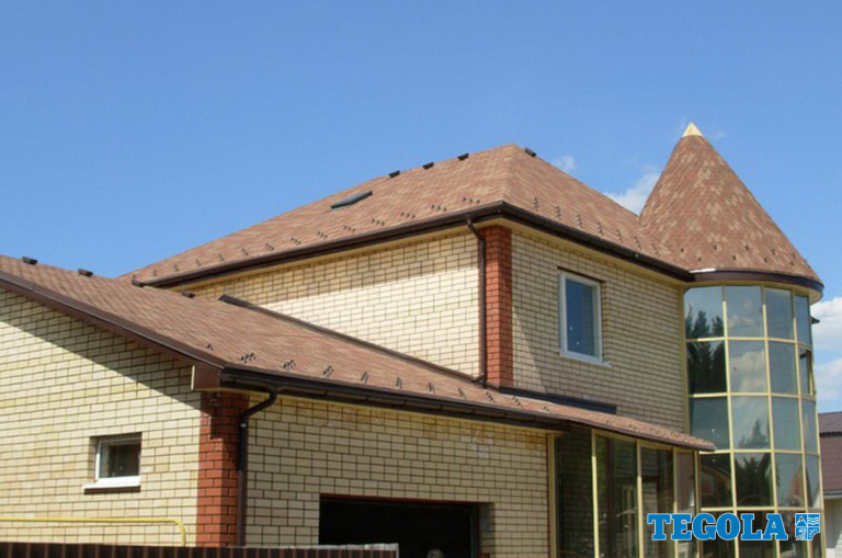 tegola_castello_krasniy_3.jpg